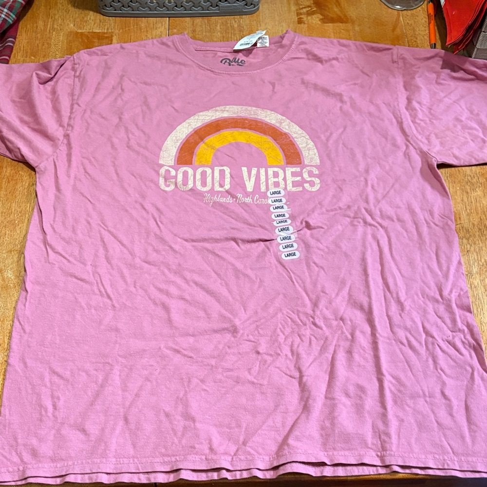 NWT HIGHLANDS NC T SHIRT